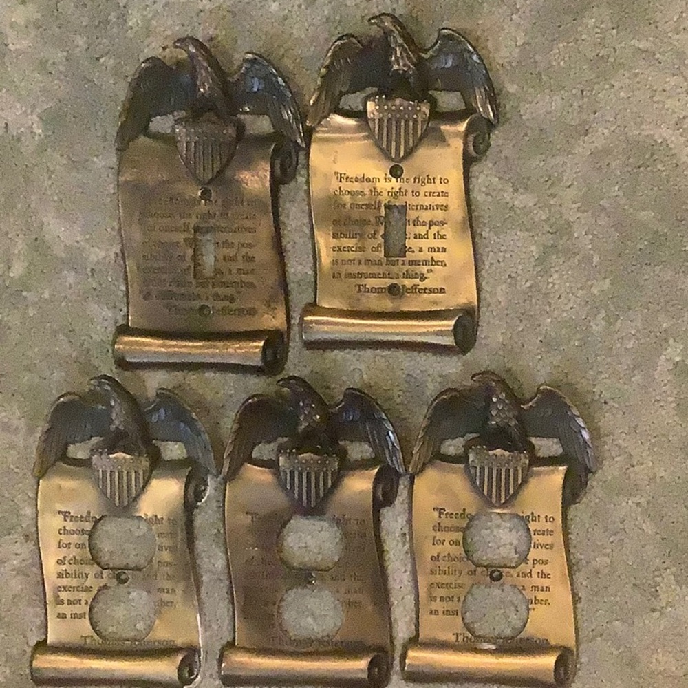 VINTAGE THOMAS JEFFERSON LIGHT SWITCH PLATES AND OUTLET COVERS (1967). ALL 5.